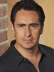 德米安&middot;比齐尔