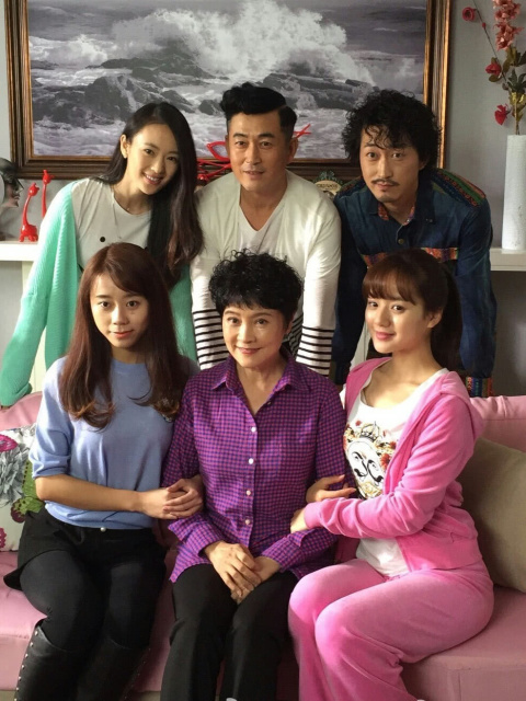 后妈许多多封面图